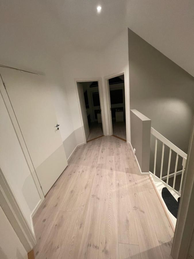 קריסטיאנסאנד Barnevennlig Feriehus Ved Sjoen מראה חיצוני תמונה