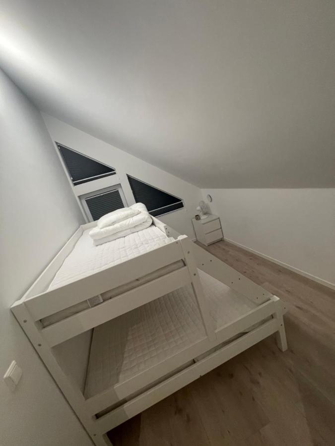 קריסטיאנסאנד Barnevennlig Feriehus Ved Sjoen מראה חיצוני תמונה